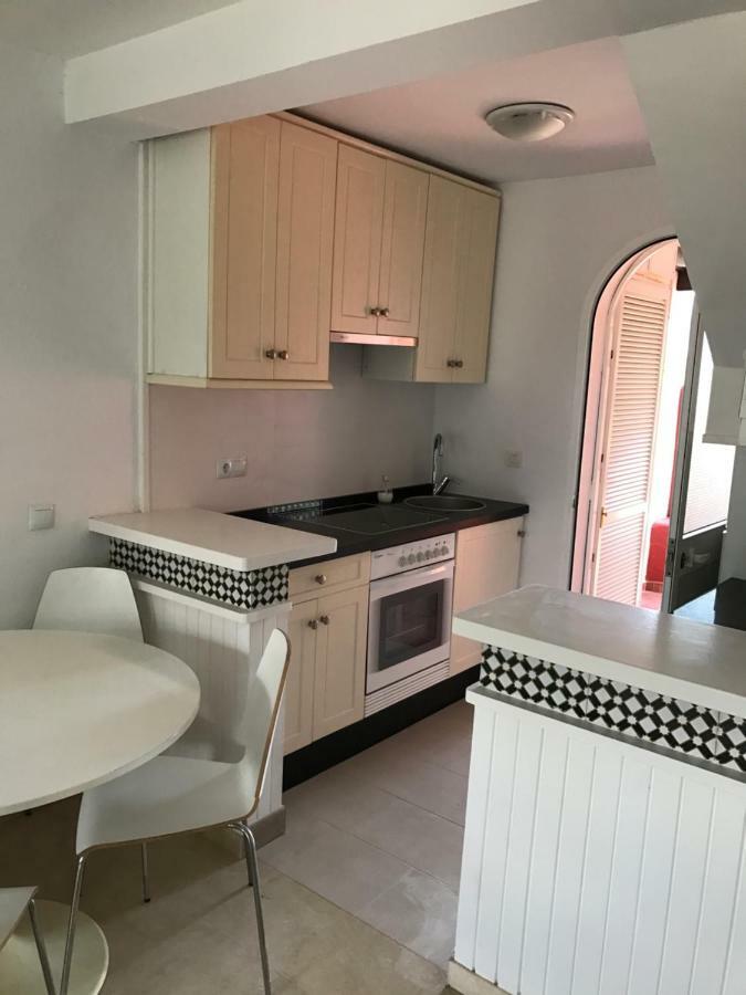 Вілла Adosado En Residencial Sitio de Calahonda Екстер'єр фото